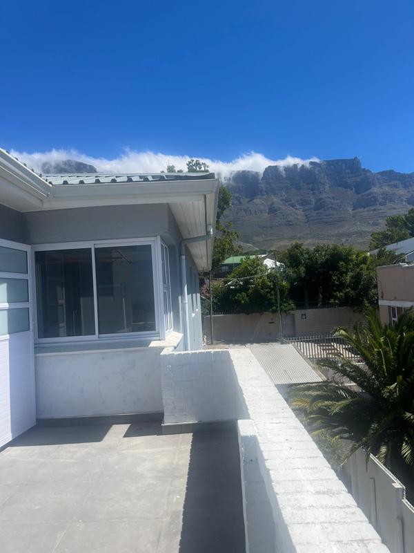2 Bedroom Property for Sale in Vredehoek Western Cape